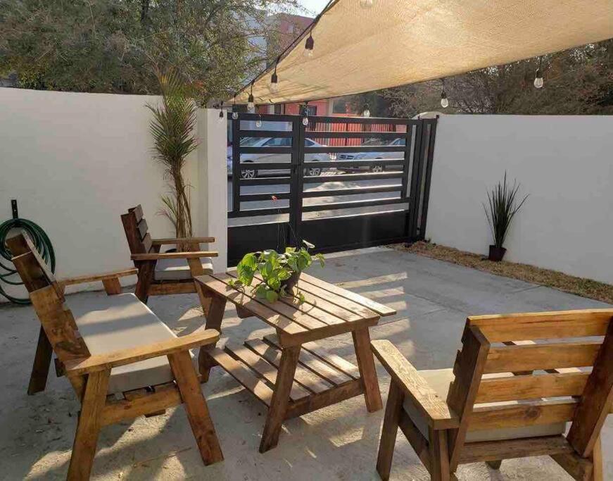 Comfortable And Private House 2 Bedrooms Wifi Parking Free Monterrey Exterior photo