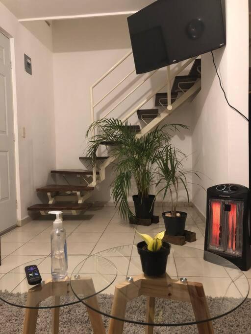 Comfortable And Private House 2 Bedrooms Wifi Parking Free Monterrey Exterior photo