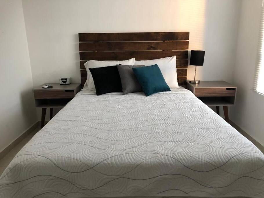 Comfortable And Private House 2 Bedrooms Wifi Parking Free Monterrey Exterior photo